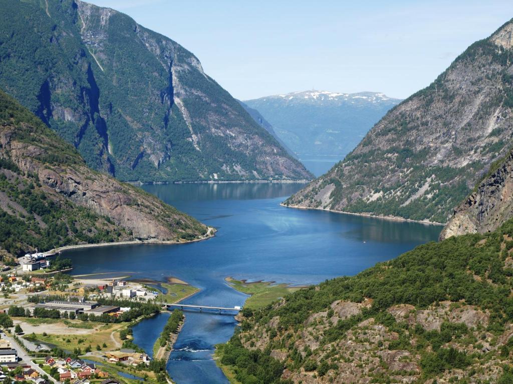 Laerdal Ferie- Og Fritidspark Lærdalsøyri Esterno foto