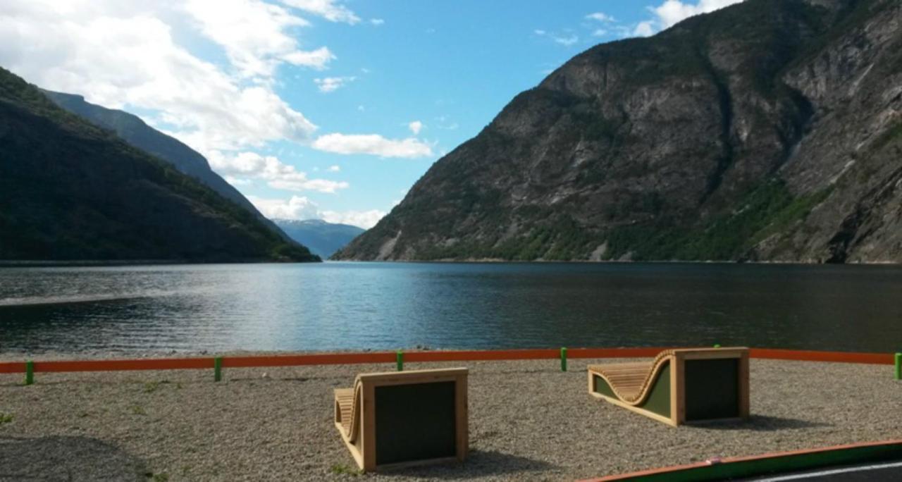 Laerdal Ferie- Og Fritidspark Lærdalsøyri Esterno foto